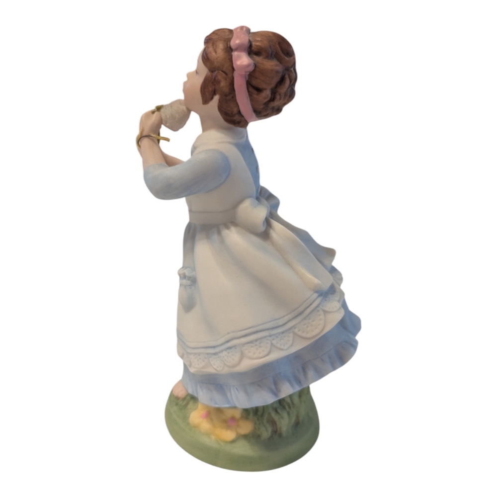 VTG 82 Avon Porcelain "Wishful Thoughts" Girl Figurine W Dandelion Hand-Painted - Picture 2 of 8